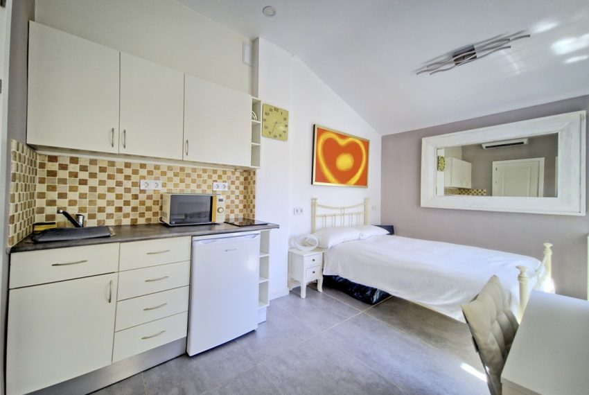 R5164900-Townhouse-For-Sale-Nueva-Andalucia-Terraced-6-Beds-200-Built-14