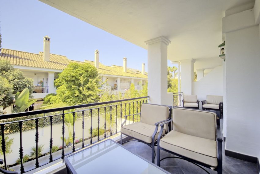 R5164900-Townhouse-For-Sale-Nueva-Andalucia-Terraced-6-Beds-200-Built-19