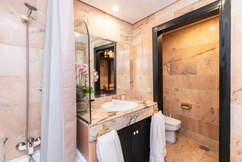 R5165077-Apartment-For-Sale-Marbella-Ground-Floor-1-Beds-68-Built-12