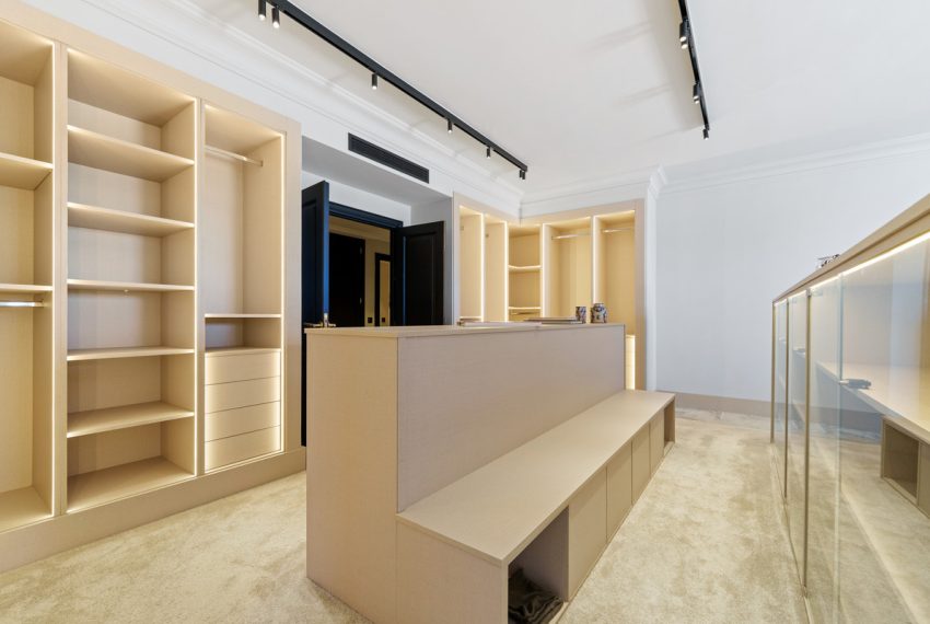 R5165137-Apartment-For-Sale-The-Golden-Mile-Penthouse-Duplex-4-Beds-376-Built-17