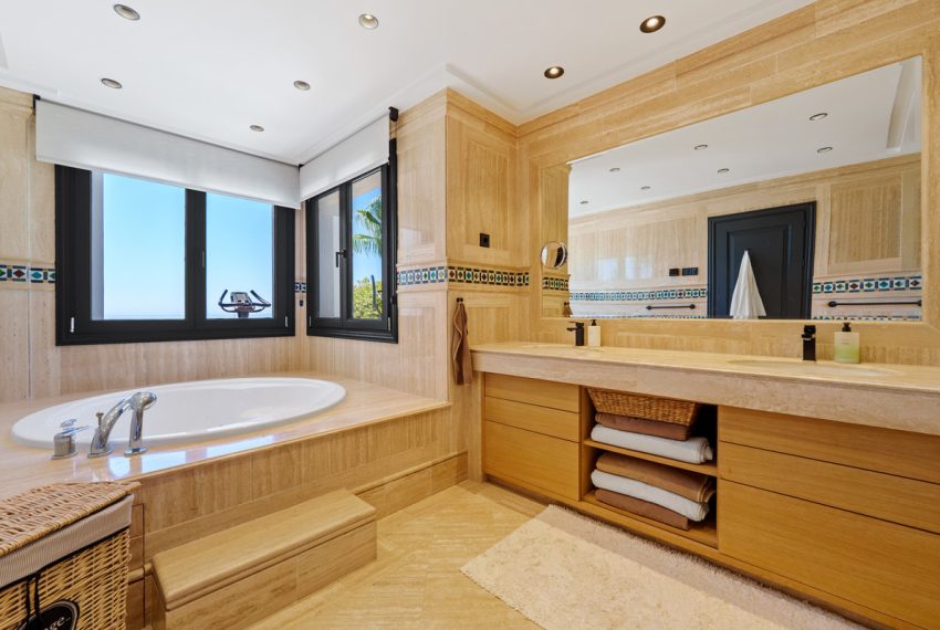 R5165137-Apartment-For-Sale-The-Golden-Mile-Penthouse-Duplex-4-Beds-376-Built-18
