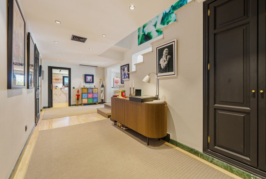 R5165137-Apartment-For-Sale-The-Golden-Mile-Penthouse-Duplex-4-Beds-376-Built-19