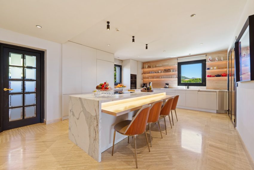 R5165137-Apartment-For-Sale-The-Golden-Mile-Penthouse-Duplex-4-Beds-376-Built-7