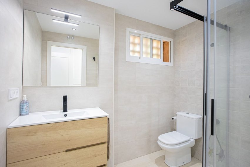 R5165953-Apartment-For-Sale-The-Golden-Mile-Ground-Floor-2-Beds-123-Built-18