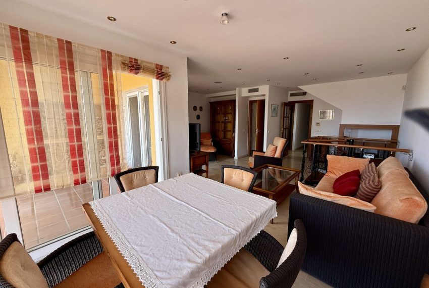 R5165974-Villa-For-Sale-Elviria-Semi-Detached-4-Beds-280-Built-11