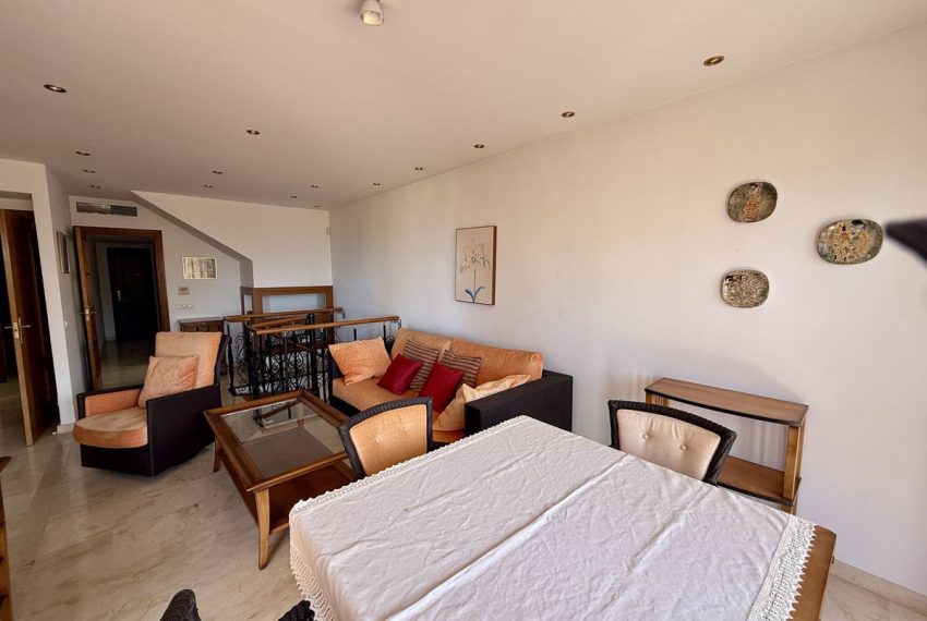 R5165974-Villa-For-Sale-Elviria-Semi-Detached-4-Beds-280-Built-12