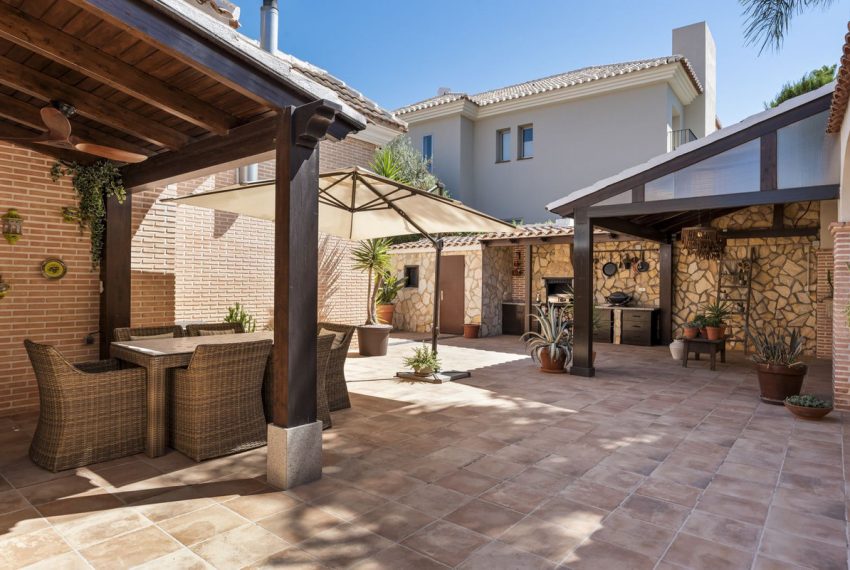 R5166436-Villa-For-Sale-Mijas-Costa-Detached-5-Beds-528-Built-2