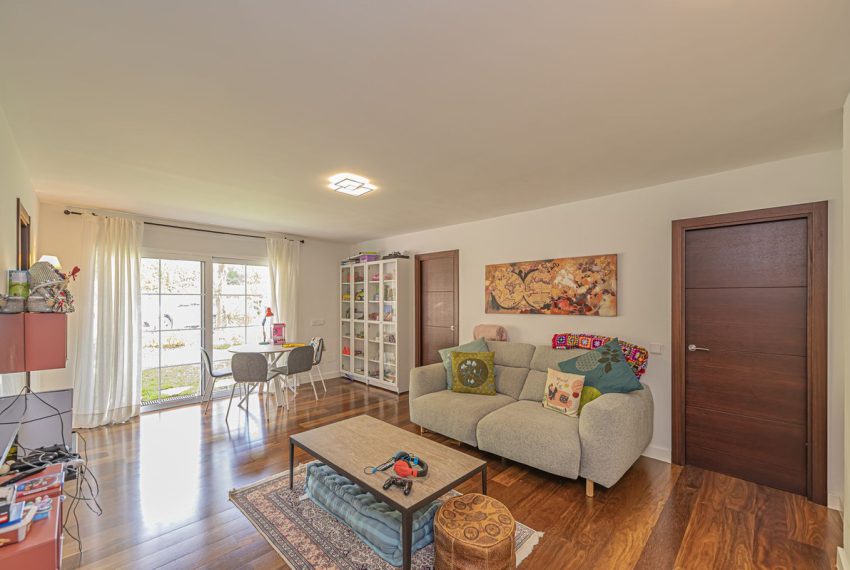 R5166511-Villa-For-Sale-El-Paraiso-Detached-4-Beds-384-Built-16