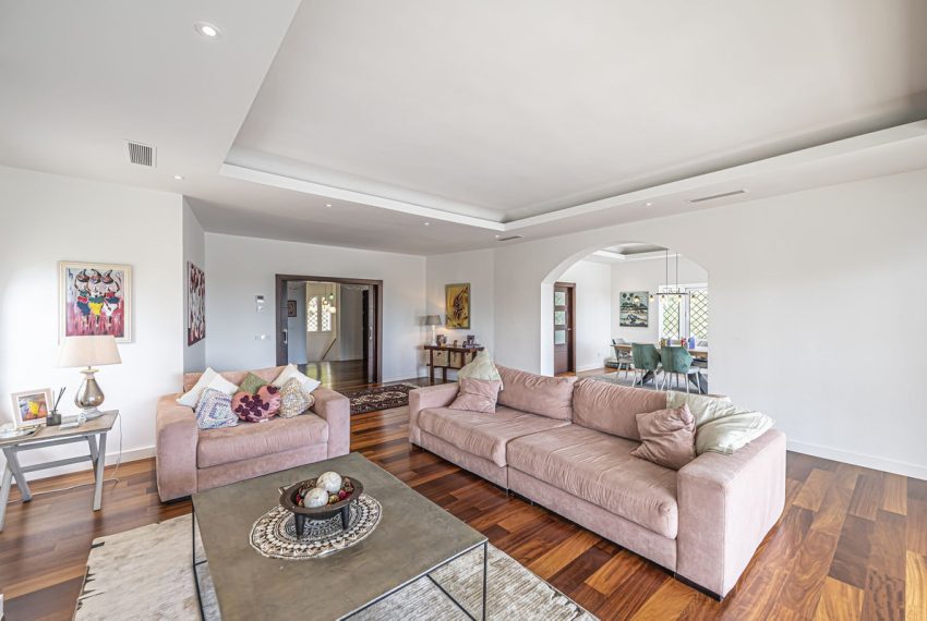 R5166511-Villa-For-Sale-El-Paraiso-Detached-4-Beds-384-Built-4