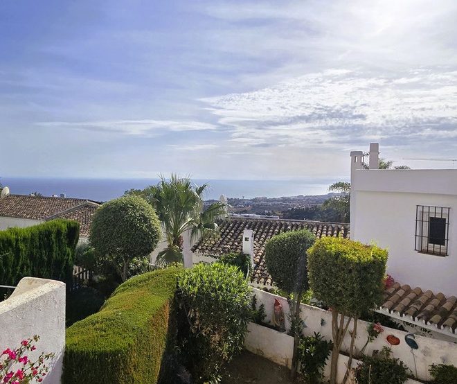 R5166580-Image 1-Terraced - 2 Beds - 96 Built