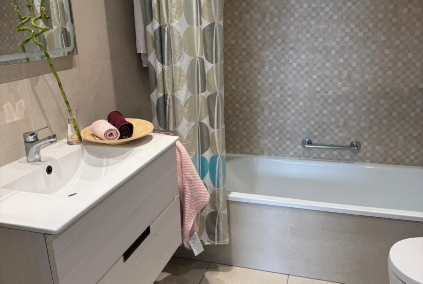 R5166649-Apartment-For-Sale-Nueva-Andalucia-Penthouse-3-Beds-100-Built-7