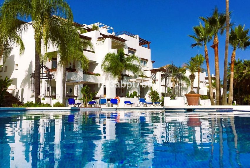 R5166982-Apartment-For-Sale-Nueva-Andalucia-Middle-Floor-2-Beds-115-Built
