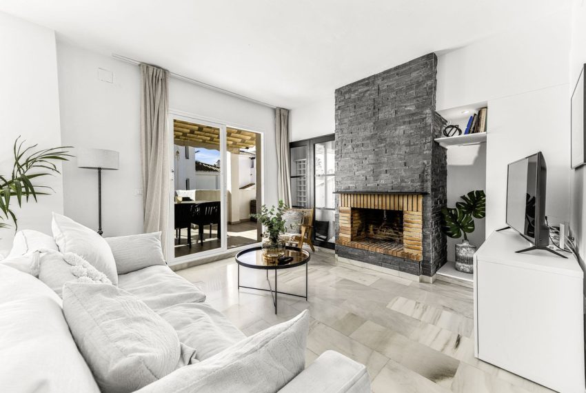 R5167174-Apartment-For-Sale-Nueva-Andalucia-Penthouse-Duplex-3-Beds-97-Built-3