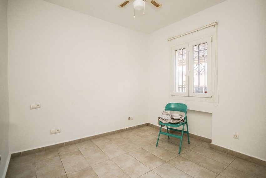 R5167498-Villa-For-Sale-Las-Chapas-Detached-2-Beds-50-Built-3
