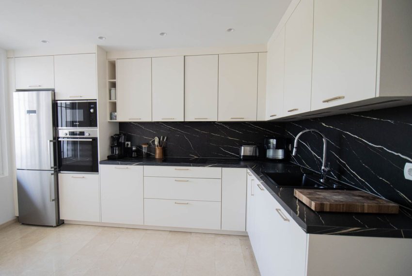 R5167585-Apartment-For-Sale-Nueva-Andalucia-Penthouse-2-Beds-126-Built-10