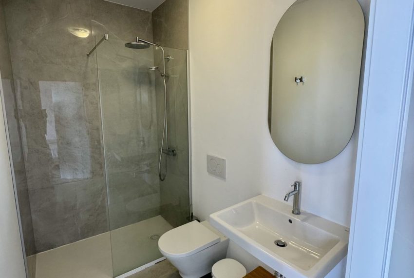 R5167672-Villa-For-Sale-Estepona-Detached-8-Beds-430-Built-10