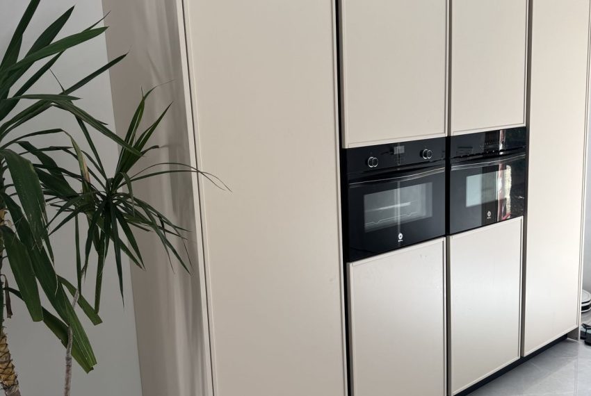 R5167672-Villa-For-Sale-Estepona-Detached-8-Beds-430-Built-5