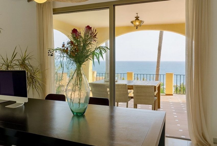 R5167672-Villa-For-Sale-Estepona-Detached-8-Beds-430-Built-6