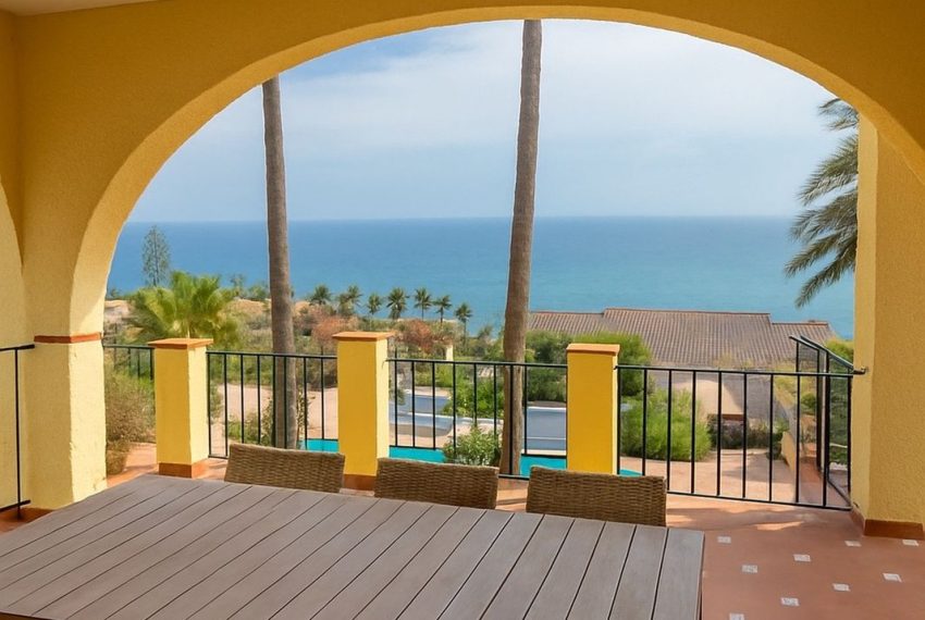 R5167672-Villa-For-Sale-Estepona-Detached-8-Beds-430-Built-7