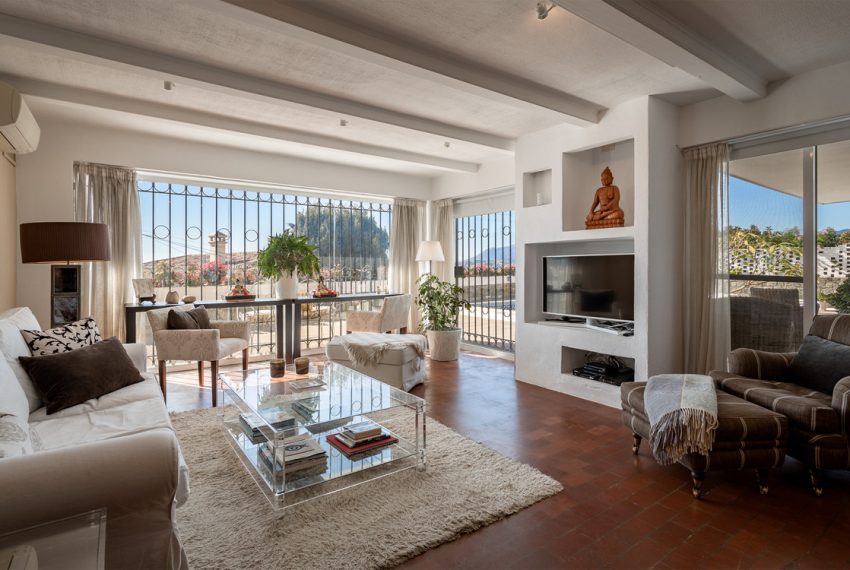 R5167927-Villa-For-Sale-Nueva-Andalucia-Detached-4-Beds-567-Built-17
