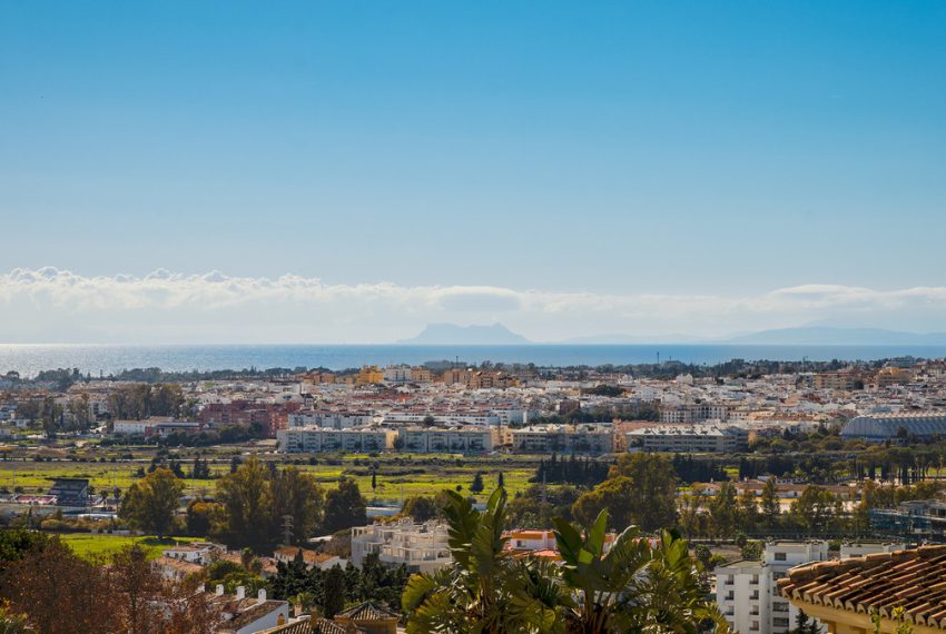 R5167927-Villa-For-Sale-Nueva-Andalucia-Detached-4-Beds-567-Built-3