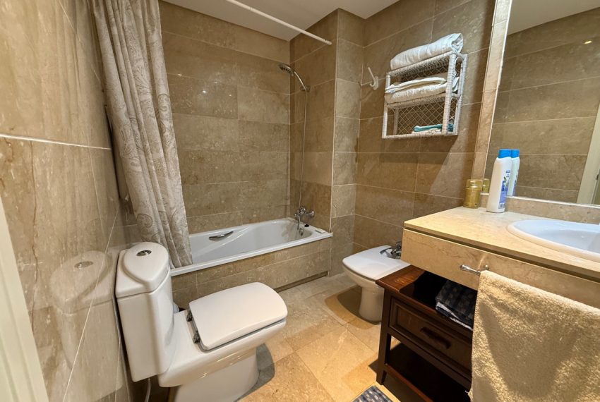 R5167939-Apartment-For-Sale-Nueva-Andalucia-Middle-Floor-2-Beds-80-Built-10
