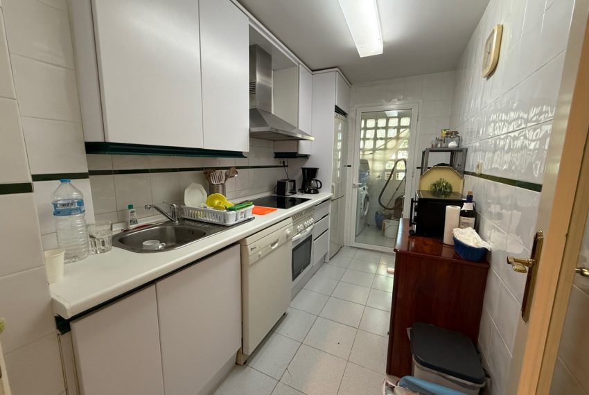 R5167939-Apartment-For-Sale-Nueva-Andalucia-Middle-Floor-2-Beds-80-Built-3