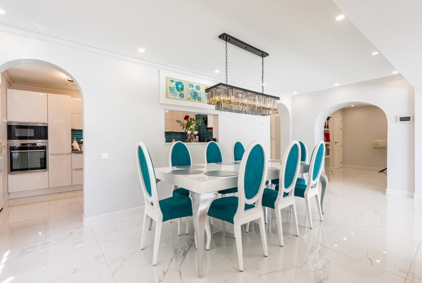 R5168227-Villa-For-Sale-Marbella-Detached-7-Beds-420-Built-11