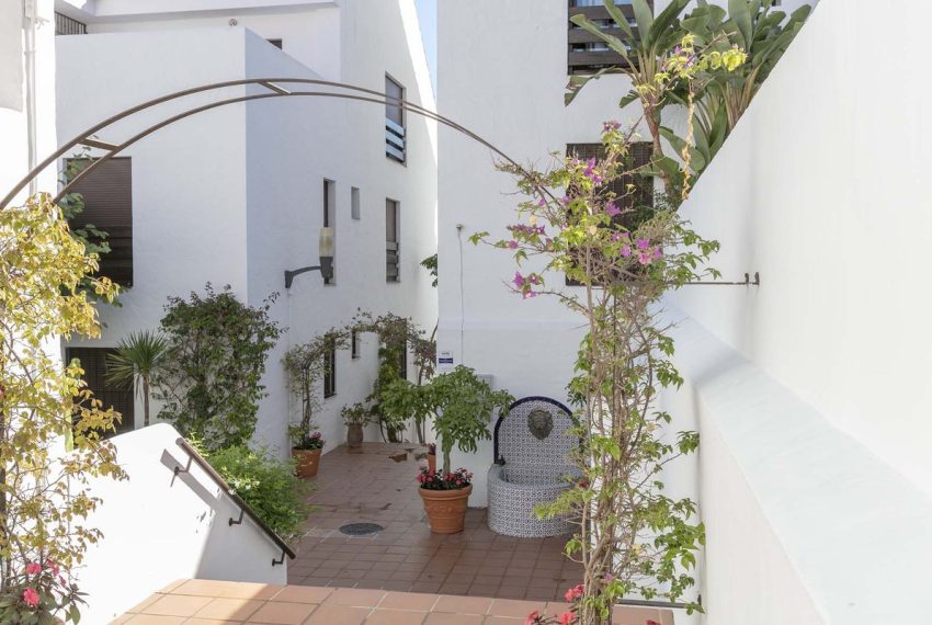 R5168746-Apartment-For-Sale-Nueva-Andalucia-Ground-Floor-1-Beds-84-Built-11