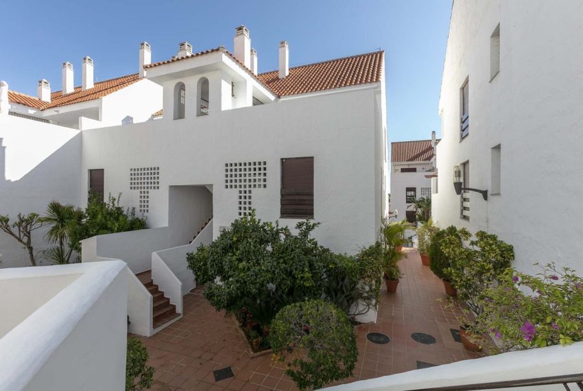 R5168746-Apartment-For-Sale-Nueva-Andalucia-Ground-Floor-1-Beds-84-Built-8