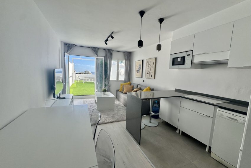 R5168839-Apartment-For-Sale-Estepona-Penthouse-1-Beds-69-Built-2