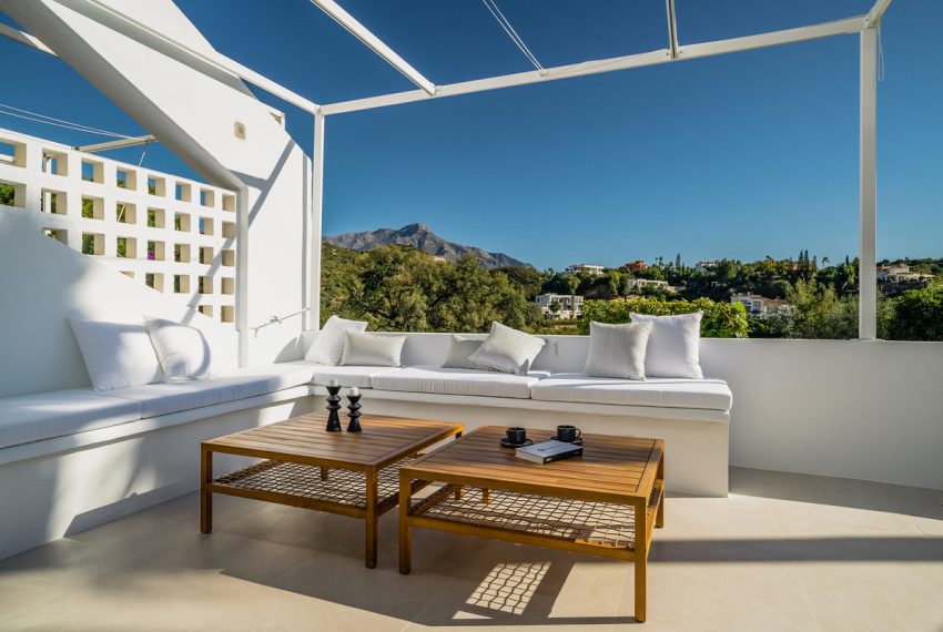 R5168848-Apartment-For-Sale-La-Quinta-Middle-Floor-4-Beds-210-Built-1