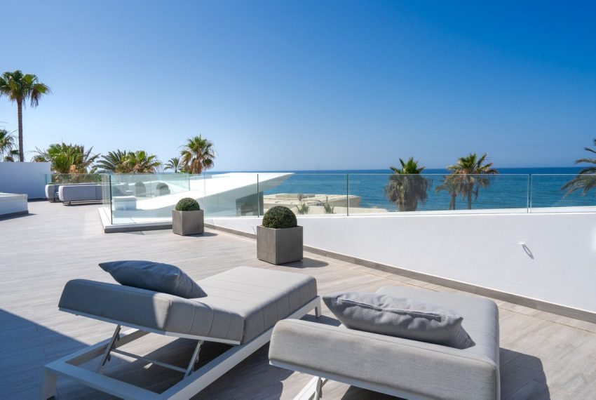 R5168896-Villa-For-Sale-Los-Monteros-Detached-6-Beds-1229-Built-1