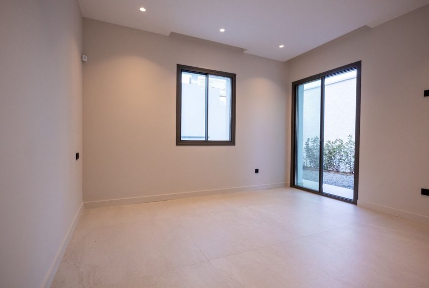 R5168998-Villa-For-Sale-Estepona-Detached-4-Beds-420-Built-11