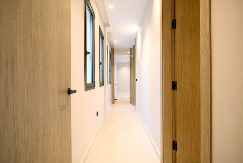 R5168998-Villa-For-Sale-Estepona-Detached-4-Beds-420-Built-19