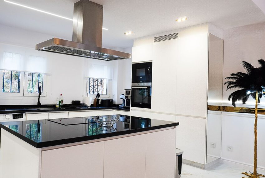 R5169004-Apartment-For-Sale-Nueva-Andalucia-Ground-Floor-2-Beds-90-Built-11