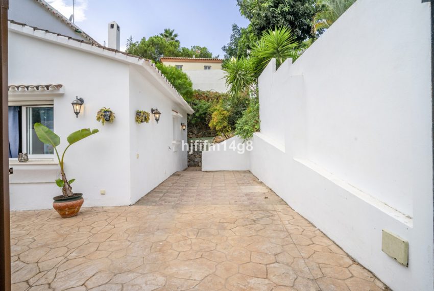 R5169049-Villa-For-Sale-La-Campana-Detached-3-Beds-136-Built-16