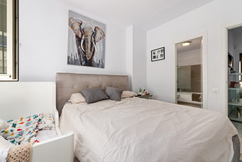 R5169052-Apartment-For-Sale-La-Campana-Ground-Floor-4-Beds-85-Built-17