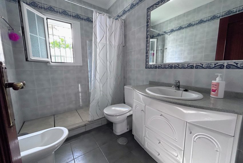 R5169106-Villa-For-Sale-San-Pedro-de-Alcantara-Detached-3-Beds-231-Built-10