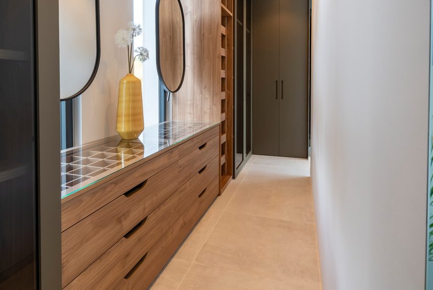 R5169181-Villa-For-Sale-El-Paraiso-Detached-6-Beds-1182-Built-15