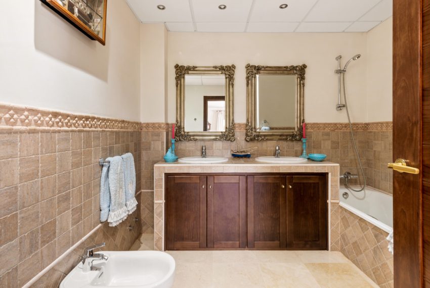 R5169259-Villa-For-Sale-Atalaya-Detached-5-Beds-292-Built-10