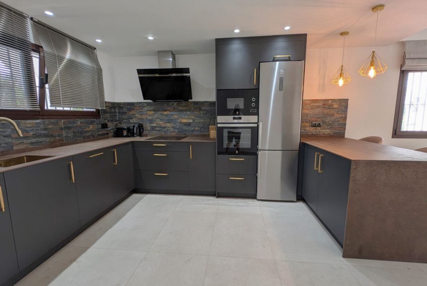 R5169550-Apartment-For-Sale-Puerto-Banus-Ground-Floor-4-Beds-110-Built-1