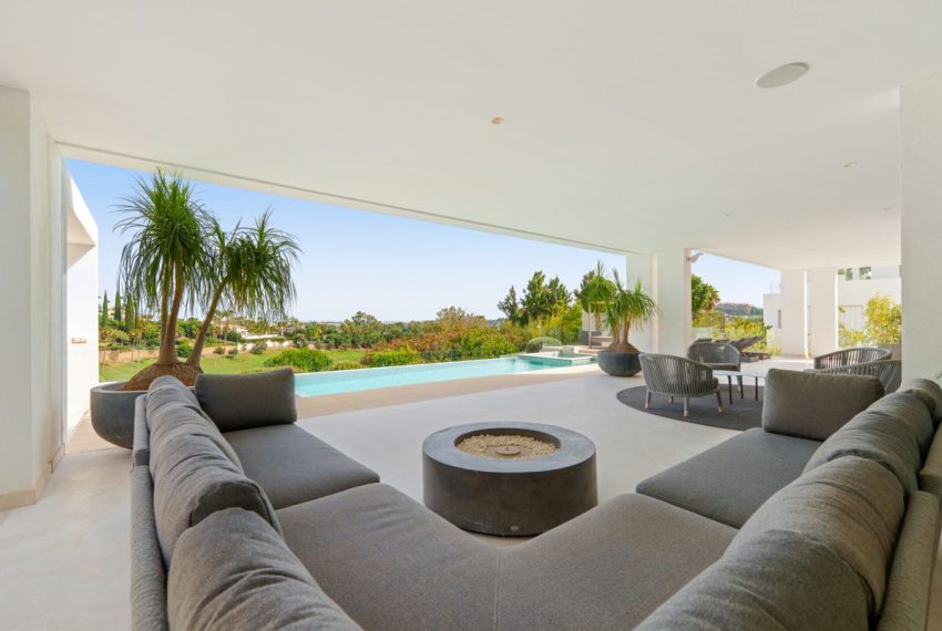 R5169655-Villa-For-Sale-Nueva-Andalucia-Detached-5-Beds-473-Built-11