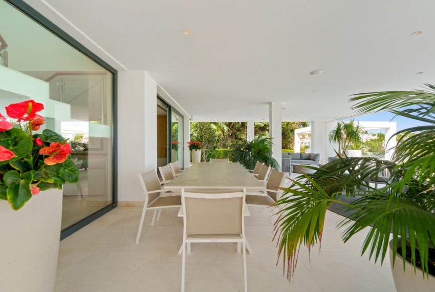 R5169655-Villa-For-Sale-Nueva-Andalucia-Detached-5-Beds-473-Built-15