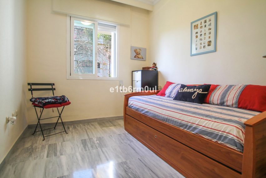 R5169763-Apartment-For-Sale-The-Golden-Mile-Middle-Floor-3-Beds-122-Built-11