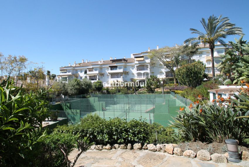 R5169763-Apartment-For-Sale-The-Golden-Mile-Middle-Floor-3-Beds-122-Built-18