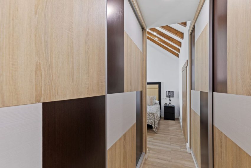 R5170789-Villa-For-Sale-Estepona-Detached-4-Beds-152-Built-3