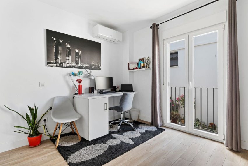 R5170789-Villa-For-Sale-Estepona-Detached-4-Beds-152-Built-8