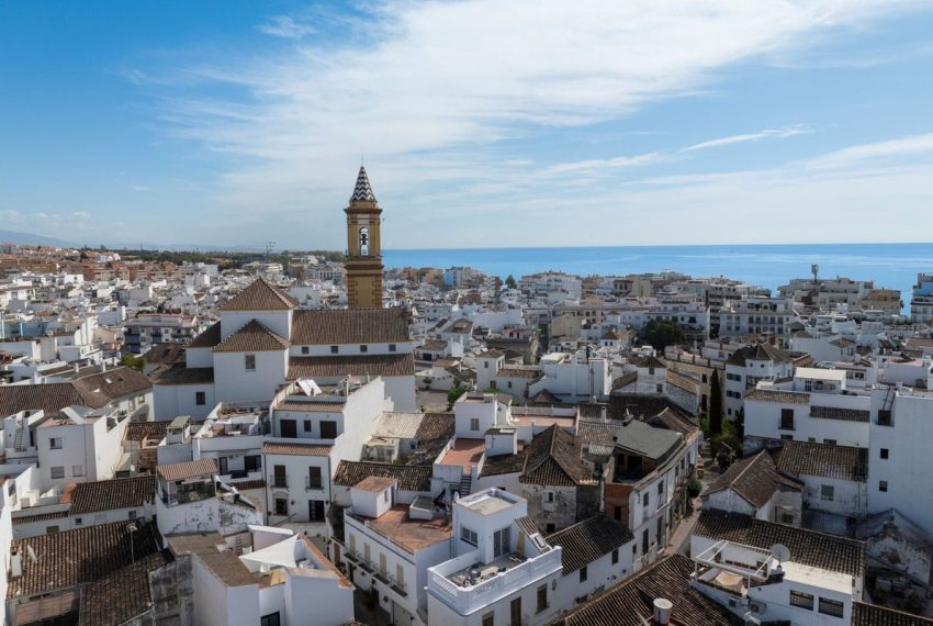 R5170789-Villa-For-Sale-Estepona-Detached-4-Beds-152-Built