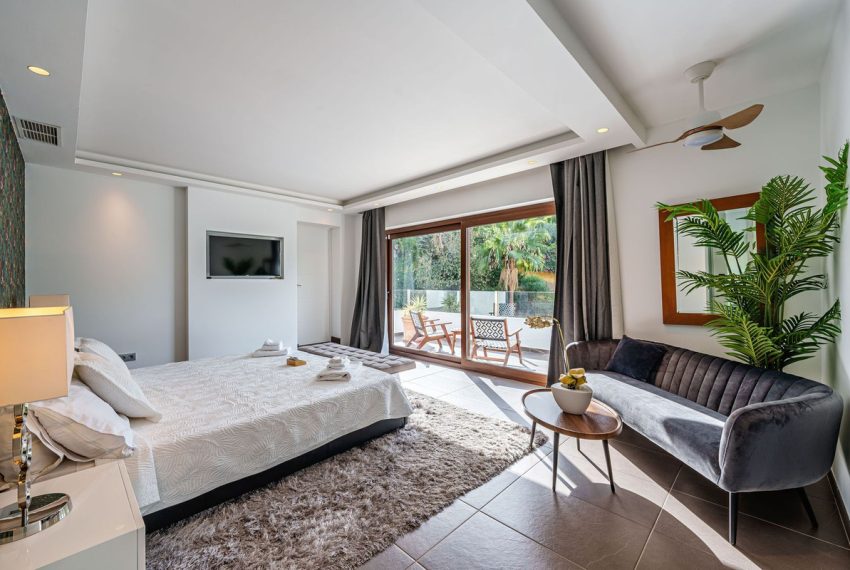 R5170912-Villa-For-Sale-Marbella-Detached-5-Beds-313-Built-10